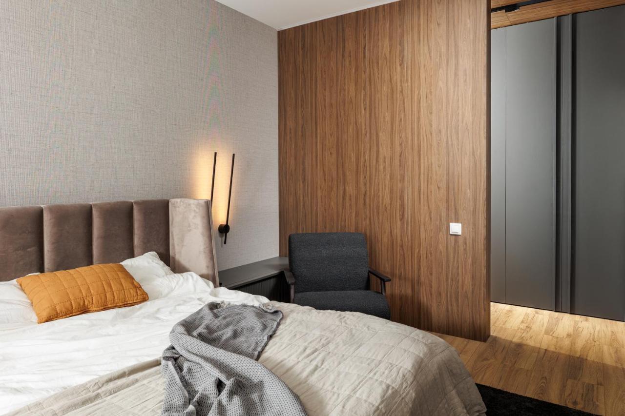 Mandala Designer With Free Private Parking, Near Mall Coresi Braşov